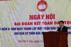 Tổng Thư ký Quốc hội, Chủ nhiệm Văn phòng Quốc hội Bùi Văn Cường dự Ngày hội Đại đoàn kết toàn dân tộc tại Kon Tum
