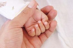 Đau lòng câu chuyện cố sinh con trai để có 'cháu đích tôn'