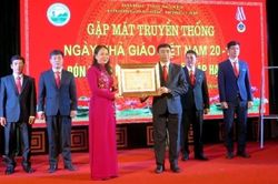 Trường Đại học Nông lâm Thái Nguyên đón nhận Huân chương Độc lập hạng Nhì