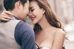 Người đàn bà giàu có và 'chiêu độc' dụ trai trẻ làm đám cưới để... 'đổ vỏ'