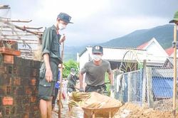 Bình Định huy động lực lượng giúp đỡ người dân khắc phục sạt lở ở núi Cấm