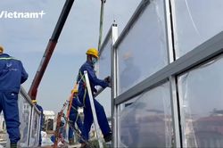 Hà Nội lắp đặt tấm chắn ồn cho đường Vành đai 3 trên cao