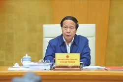 Quyết tâm chuyển đổi dần, từng bước sang các nguồn năng lượng sạch