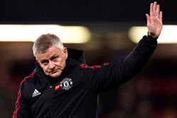 NÓNG: MU sa thải HLV Solskjaer