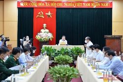 Quảng Ngãi chuyển hướng chống dịch trong điều kiện bình thường mới