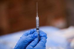 Vaccine ngừa Covid-19 của Pfizer cho thấy hiệu quả bảo vệ lâu dài ở trẻ vị thành niên