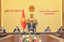 Khai mạc Phiên họp thứ 5 của Ủy ban Thường vụ Quốc hội