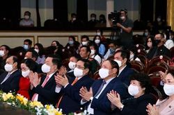 Lãnh đạo Đảng, Nhà nước dự chương trình nghệ thuật đặc biệt 'Niềm tin và khát vọng'