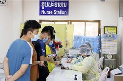 Lào thêm 999 ca mắc, 1 ca tử vong do COVID-19