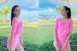 Đỗ Thị Hà diện cả cây hồng 'phong thủy', khoe trọn chân dài 1m1 trong ngày thứ 2 tại Miss World 2021