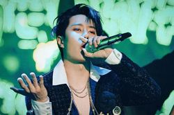 Concert của YH concert: Thiết kế mở màn của Vương Nhất Bác bị nghi ngờ có liên quan đến Tiêu Chiến?