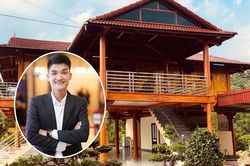Mạc Văn Khoa xây nhà sàn cho bố mẹ