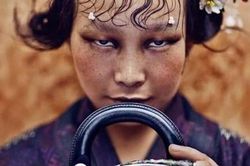 Bức ảnh của nhà mốt Dior gây ra làn sóng phẫn nộ ở Trung Quốc