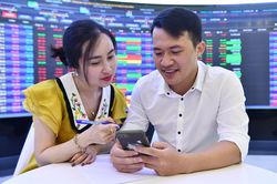 Chứng khoán lần đầu tiên vượt 1.500 điểm