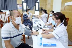 Thành phố Lạng Sơn tạm dừng một số dịch vụ không thiết yếu từ 26/11