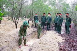 Kiểm tra kết quả khảo sát, quy tập hài cốt liệt sĩ mùa khô 2021 - 2022