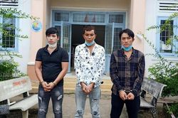 Khởi tố nhóm thanh niên chém người gần lìa bàn tay