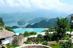 Ghé thăm xứ Mường mây trời giăng mờ thung lũng