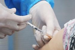 Thủ tướng yêu cầu điều tra làm rõ sự cố sau tiêm vắc xin COVID-19 gây tử vong ở Thanh Hóa