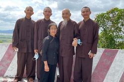Sau chuỗi ồn ào về Tịnh thất Bồng Lai, ông Lê Tùng Vân vẫn muốn tiếp tục mở trại trẻ mồ côi?