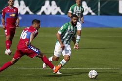 Soi kèo nhà cái Osasuna vs Elche. Nhận định, dự đoán bóng đá Tây Ban Nha (03h00, 30/11)