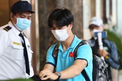 Tuyển Việt Nam đến TP.HCM trước khi đi Singapore