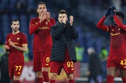 Soi kèo nhà cái Bologna vs Roma. Nhận định, dự đoán bóng đá Ý (00h30, 2/12)