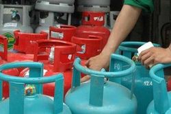 Giá gas trong nước giảm mạnh sau 6 lần tăng liên tiếp