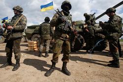 Ukraine triển khai quân số cực lớn áp sát phe ly khai miền Đông