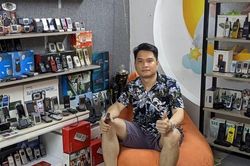 Ngỡ ngàng với bộ sưu tập dế cổ 'có một không hai' của chàng trai 8x