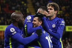 Chelsea giữ ngôi đầu sau trận thắng Watford