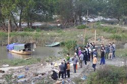 Người đàn ông để lại xe ô tô Santafe, nghi nhảy cầu Bến Thủy