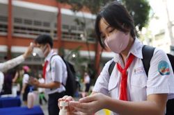 TP. HCM: Trường học cần sử dụng mã QR để quản lý người ra vào