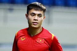 Hoàng Anh được làm lại thủ tục thay Hùng Dũng