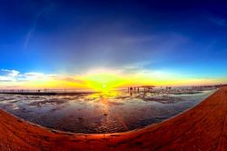 Đẹp ngỡ ngàng bình minh trên biển Cửa Lò