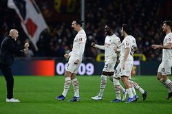 Soi kèo nhà cái Milan vs Salernitana. Nhận định, dự đoán bóng đá Ý (21h00, 4/12)