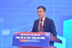 Gói kích thích phục hồi kinh tế: Dư địa tài khóa vẫn còn nhưng không thể 'chơi bài tất tay'