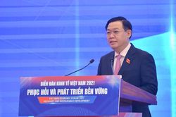Chủ tịch Quốc hội: Cần có gói hỗ trợ lãi suất, hỗ trợ có điều kiện chứ không hạ chuẩn