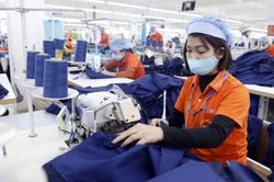 Kinh tế Công nghiệp - TTCN Sản xuất công nghiệp phục hồi tích cực trong những tháng cuối năm