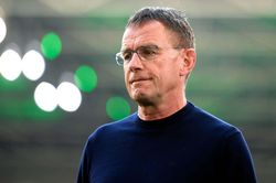HLV Ralf Rangnick bị tố phản bội CLB Nga để dẫn dắt Man Utd
