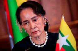 Bà Aung San Suu Kyi bị kết án 4 năm tù