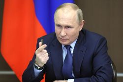 Tổng thống Putin cáo buộc NATO chống Nga
