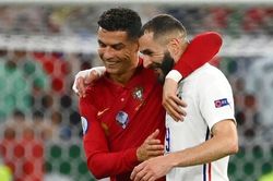 Loại Benzema, điền tên Ronaldo, IFFHS công bố đội hình tiêu biểu gây tranh cãi