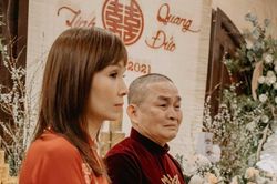 Xuân Hinh khóc trong lễ ăn hỏi con gái