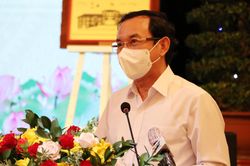 Bí thư Thành ủy TPHCM: Báo chí lăn xả trên tuyến đầu chống dịch