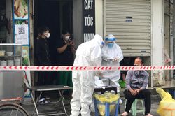 Hà Nội cách ly F0 tại nhà: Nhân viên y tế 'vắt chân lên cổ'