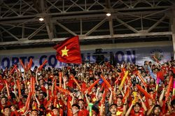 Những trăn trở từ 'sự cố tắt tiếng Quốc ca' trên YouTube