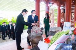 Lãnh đạo Đảng, Nhà nước dâng hương tại Khu Di tích lịch sử quốc gia Truông Bồn