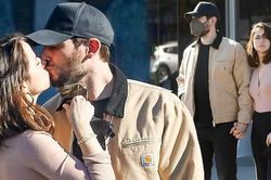 'Bond Girl' gốc Cuba hôn đắm đuối tình mới trên phố sau gần 1 năm chia tay Ben Affleck