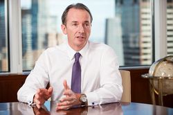 CEO Morgan Stanley kêu gọi Fed sớm nâng lãi suất